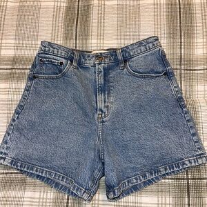 Abercrombie & Fitch “The Dad Short: High Rise” medium blue wash denim